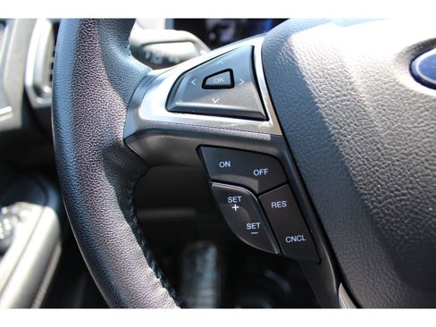 Used 2023 Ford Edge SEL image 13