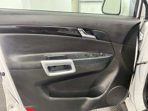 Used 2015 Chevrolet Captiva Sport LT w/ Convenience Package image 11