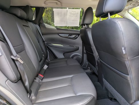 Used 2022 Nissan Rogue Sport SL image 32