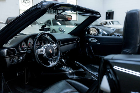 Used 2011 Porsche 911 Carrera S image 2