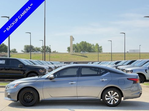Used 2021 Nissan Altima 2.5 S image 3