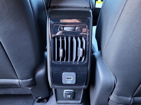 New 2025 Jeep Compass Latitude image 30