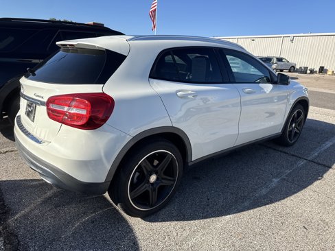 Used 2015 Mercedes-Benz GLA 250 4MATIC image 3