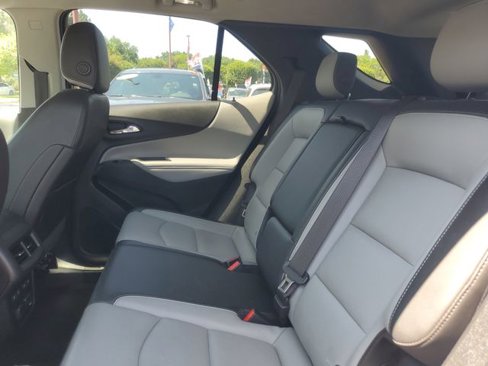 Used 2018 Chevrolet Equinox Premier image 32