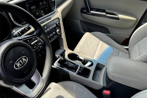 Used 2020 Kia Sportage LX image 14