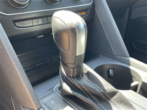 Used 2021 Volkswagen Atlas SE image 25