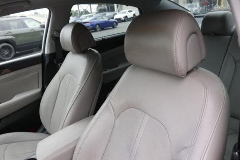 Used 2017 Hyundai Sonata Limited w/ Tech Package 03 image 13