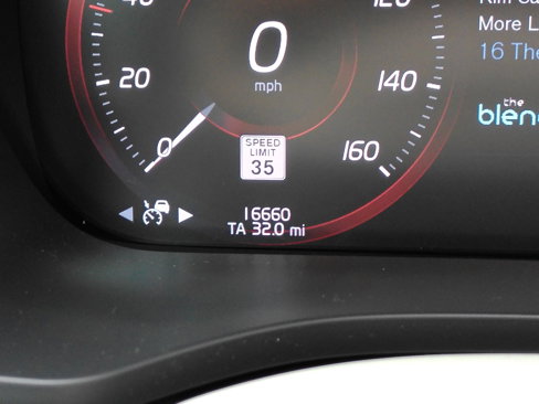 Used 2021 Volvo XC60 T8 Inscription w/ Advanced Package image 34