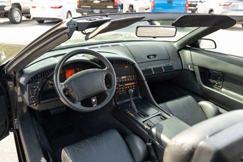 Used 1992 Chevrolet Corvette Convertible image 18