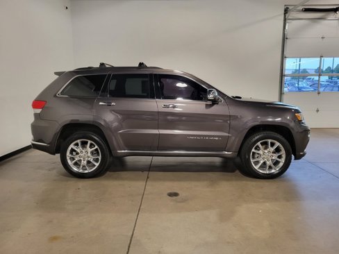 Used 2015 Jeep Grand Cherokee Summit image 3