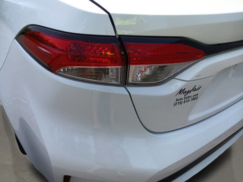 Used 2022 Toyota Corolla LE image 12