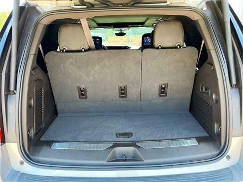 Used 2021 GMC Yukon Denali w/ Denali Premium Package image 29
