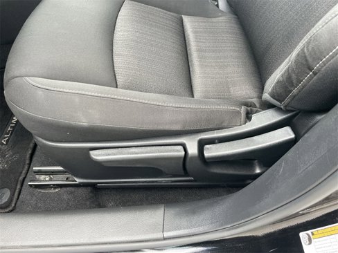 Certified 2023 Nissan Altima 2.5 S image 12