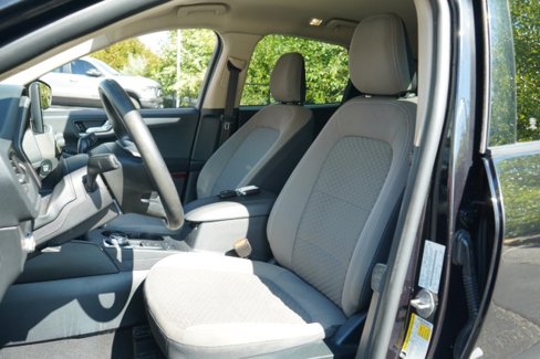 Used 2020 Ford Escape SE image 39