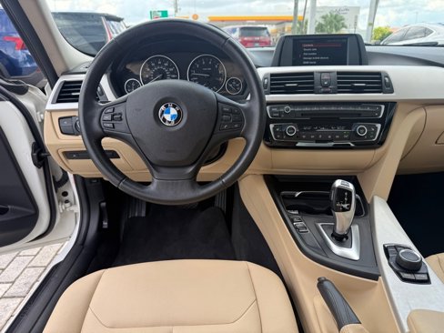 Used 2018 BMW 320i Sedan image 12