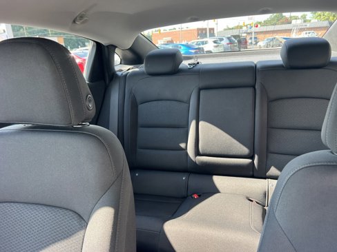 Used 2022 Chevrolet Malibu LT image 34