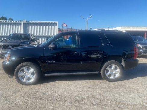 Used 2007 Chevrolet Tahoe LTZ w/ LTZ Preferred Equipment Group image 4