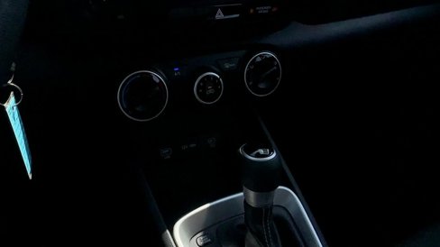 Certified 2024 Hyundai Venue SE image 30