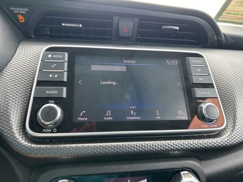 Used 2019 Nissan Kicks SV image 24