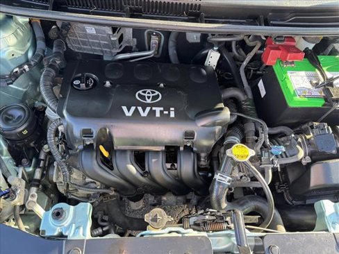 Used 2010 Toyota Yaris Sedan image 16