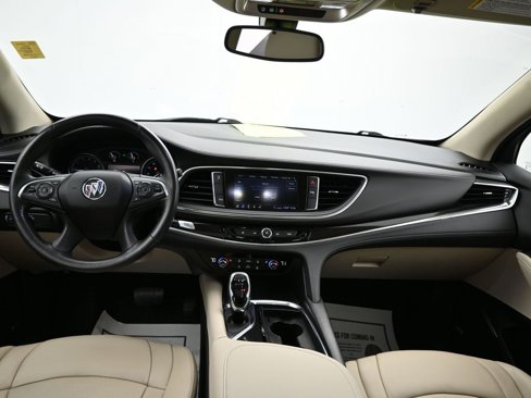 Used 2020 Buick Enclave Essence w/ Sport Touring Edition image 9