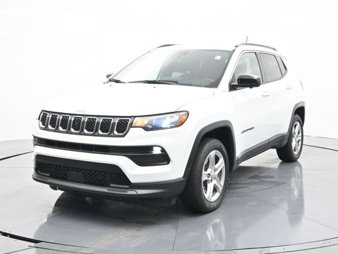 Used 2023 Jeep Compass Latitude w/ Convenience Group image 6