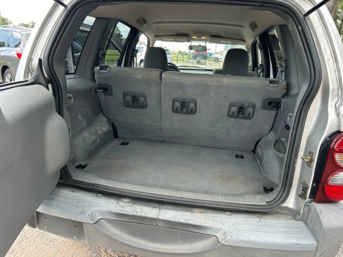 Used 2005 Jeep Liberty Sport image 15