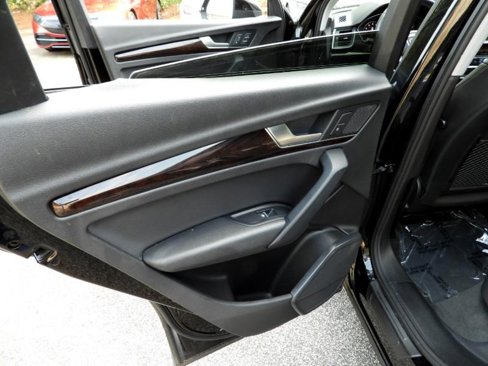 Used 2018 Audi Q5 2.0T Premium Plus image 29