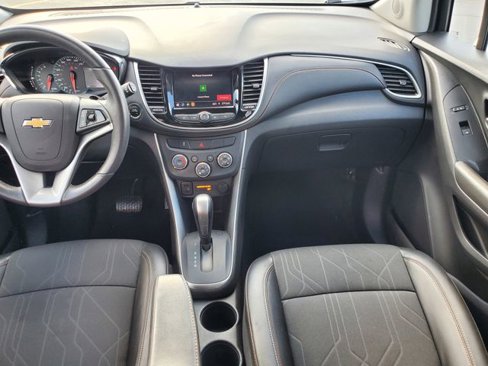 Certified 2022 Chevrolet Trax LT w/ Sport Edition image 17