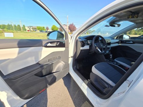 New 2025 Volkswagen Taos S image 21