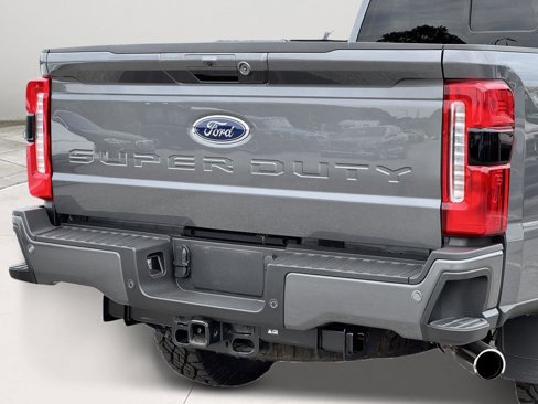 Used 2023 Ford F250 Lariat w/ Tremor Off-Road Package image 71