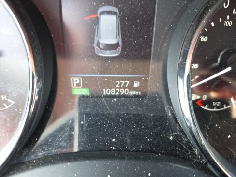 Used 2019 Nissan Rogue SV image 3