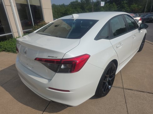 Used 2023 Honda Civic Sport image 5