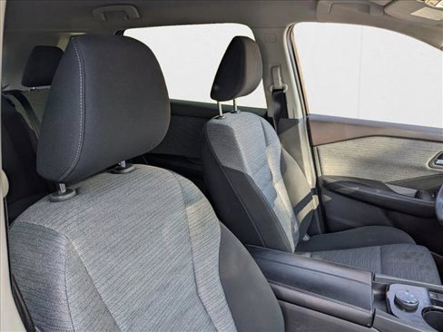 Used 2023 Nissan Rogue SV image 20