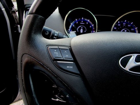 Used 2011 Hyundai Sonata Limited image 18