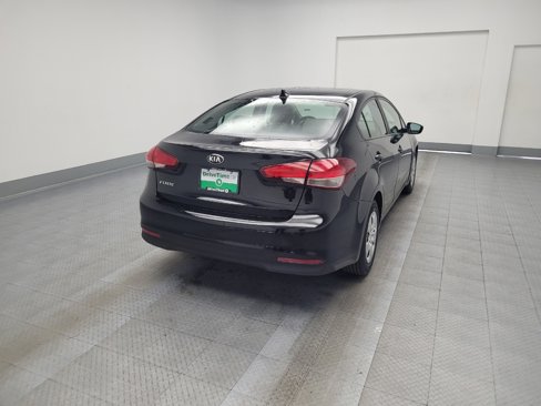 Used 2018 Kia Forte LX w/ LX Rear Camera Package image 7