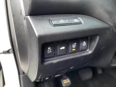 Used 2015 Nissan Altima 2.5 SL w/ Technology Package image 11