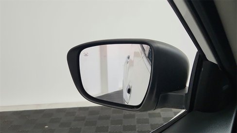 Used 2019 Nissan Rogue SV image 21