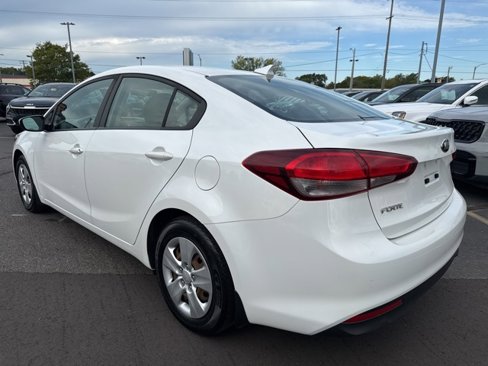 Used 2018 Kia Forte LX w/ LX Popular Package image 5