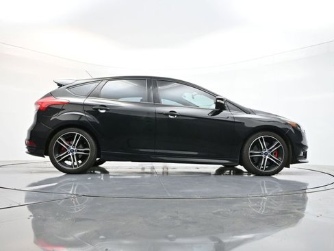 Used 2018 Ford Focus ST image 43