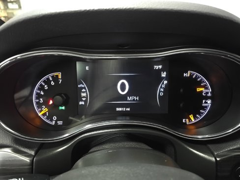 Used 2021 Jeep Grand Cherokee Limited image 23