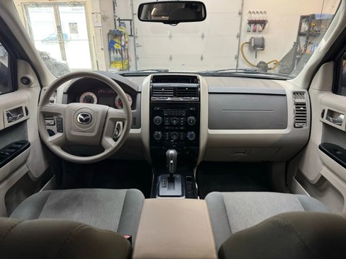 Used 2011 MAZDA Tribute i Sport image 14