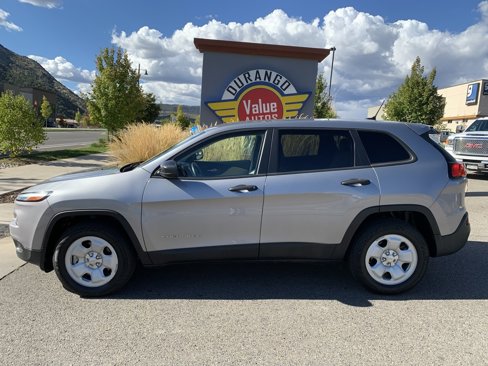 Used 2016 Jeep Cherokee Sport w/ Cold Weather Group image 3
