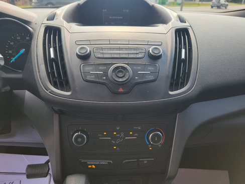 Used 2019 Ford Escape S image 10