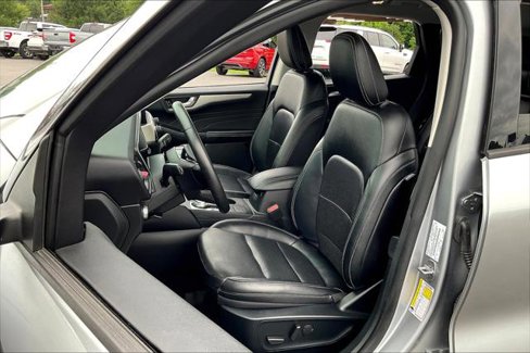 Used 2022 Ford Escape SEL image 19