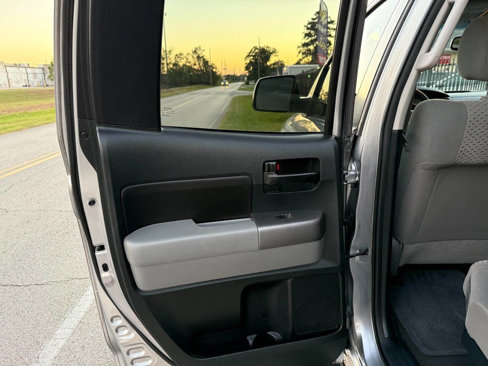 Used 2012 Toyota Tundra 2WD Double Cab image 12