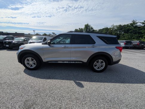 Certified 2022 Ford Explorer XLT w/ Equipment Group 202A image 5
