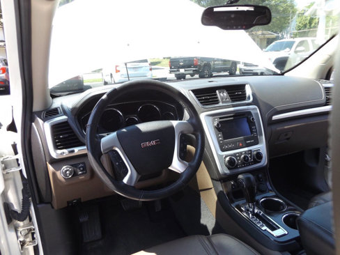 Used 2014 GMC Acadia SLT image 16