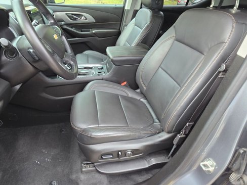 Used 2018 Chevrolet Traverse LT image 23