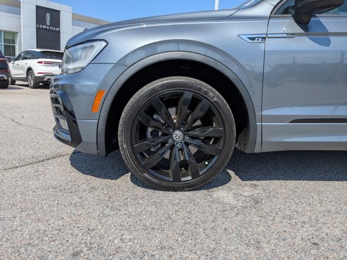 Used 2021 Volkswagen Tiguan SE R-Line image 10